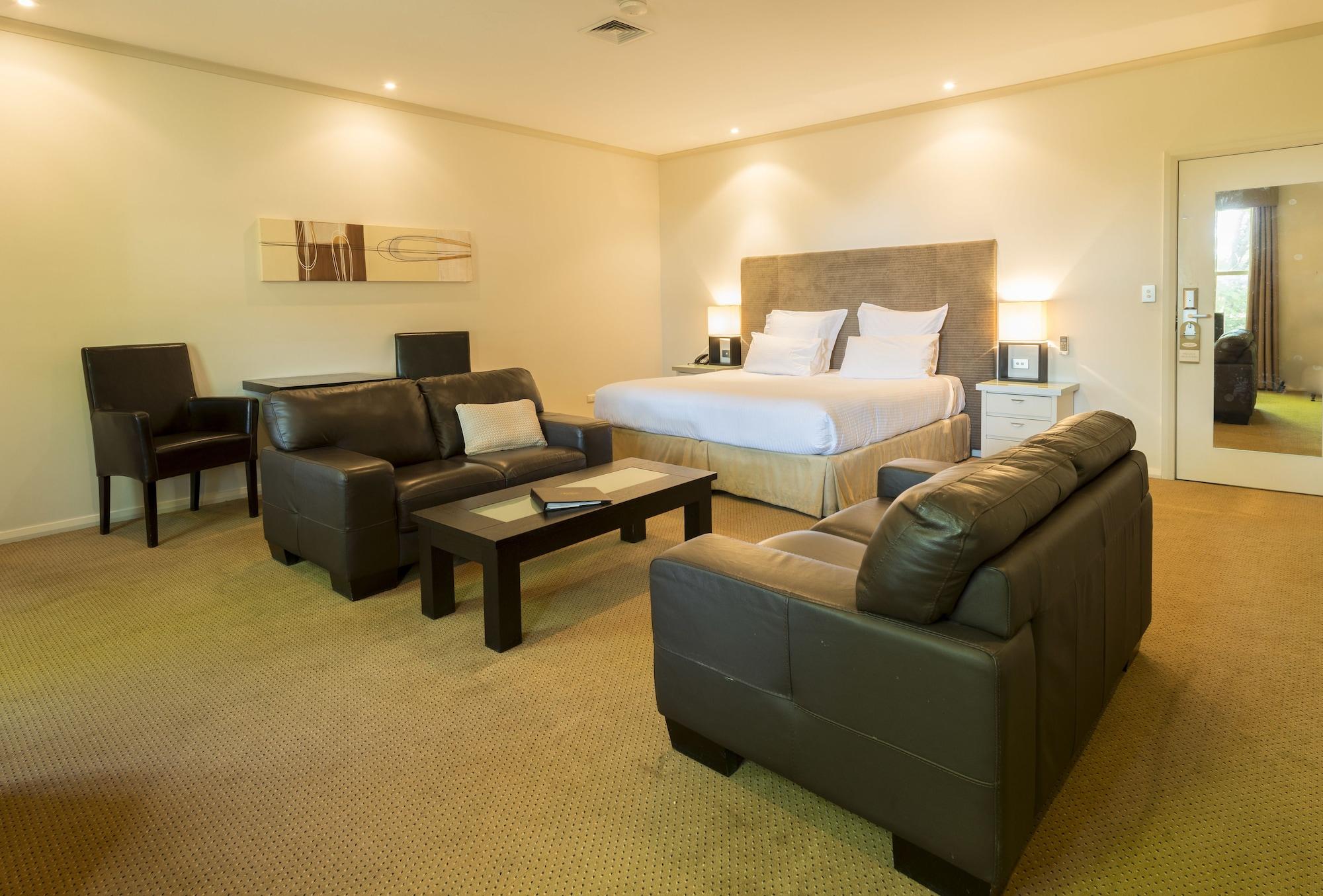 Beau Monde International Hotel Doncaster East Екстериор снимка