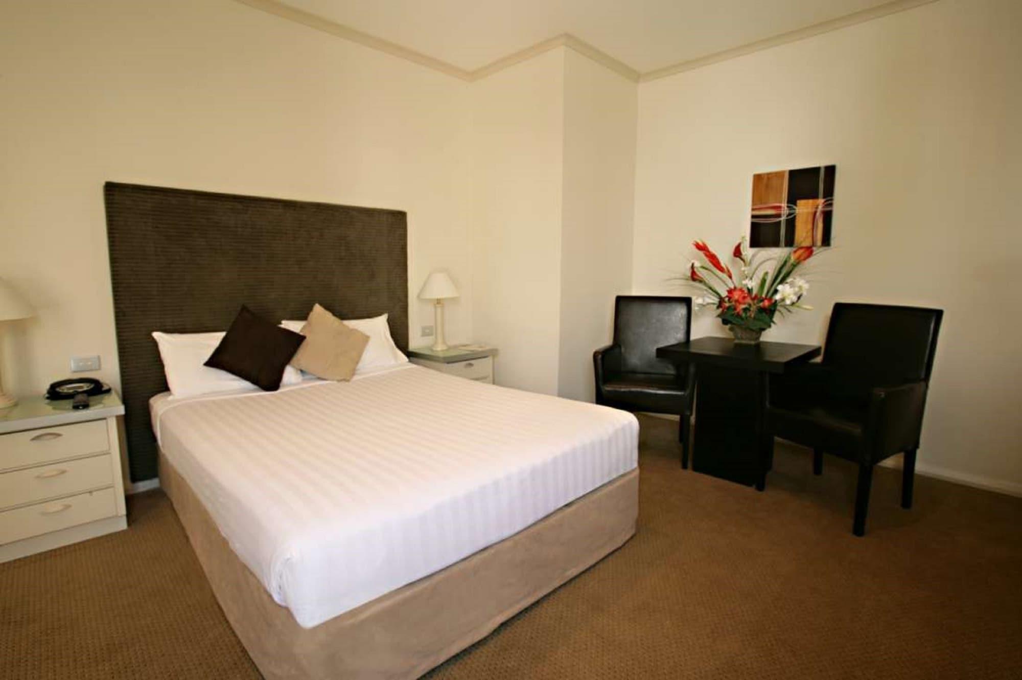Beau Monde International Hotel Doncaster East Екстериор снимка