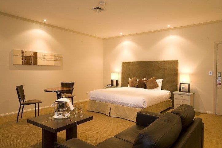 Beau Monde International Hotel Doncaster East Стая снимка