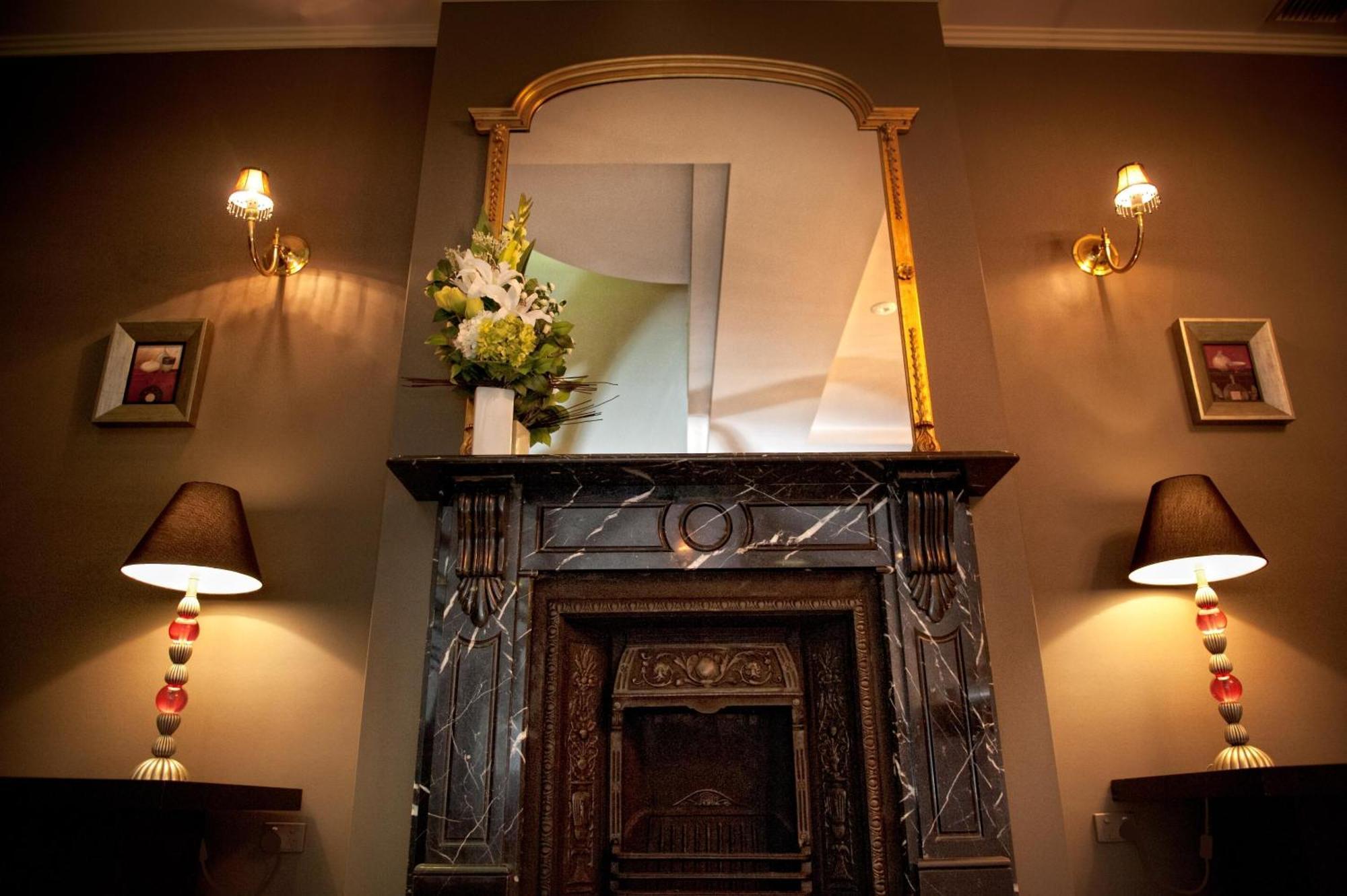 Beau Monde International Hotel Doncaster East Интериор снимка