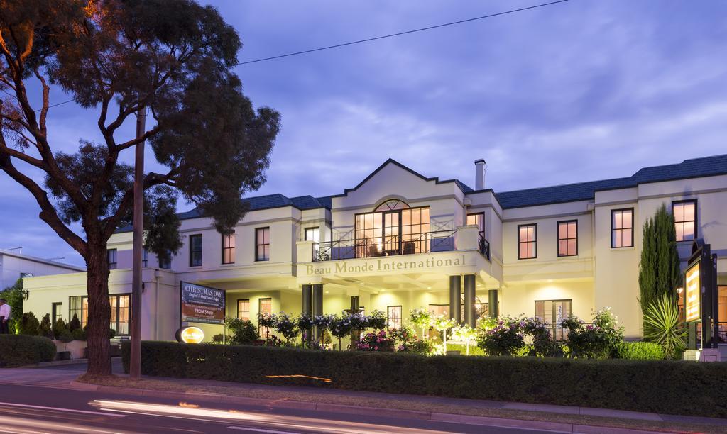 Beau Monde International Hotel Doncaster East Екстериор снимка
