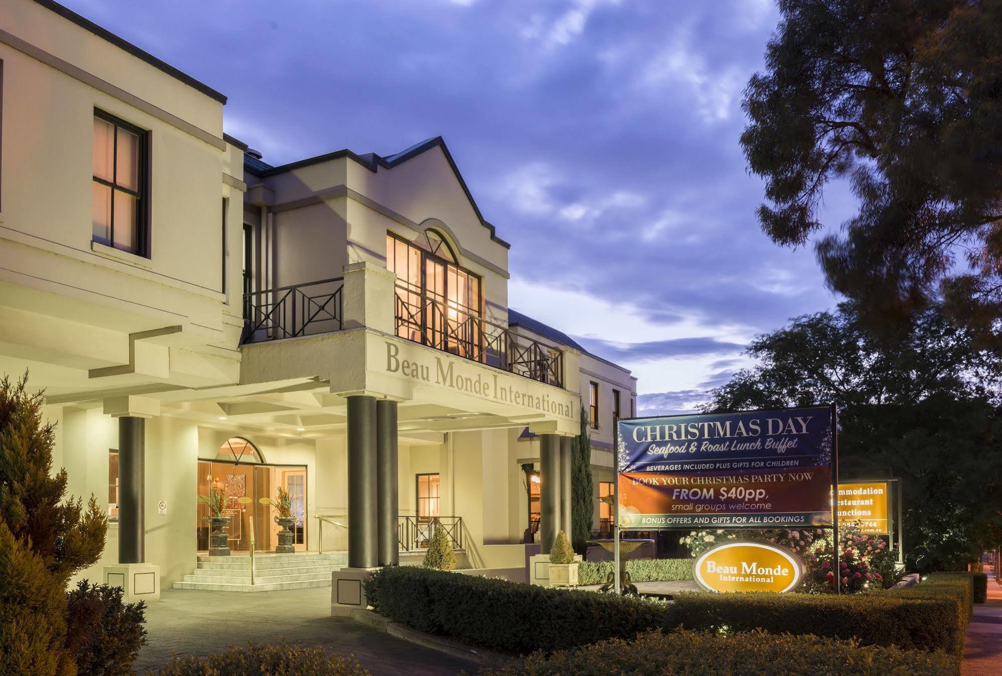 Beau Monde International Hotel Doncaster East Екстериор снимка