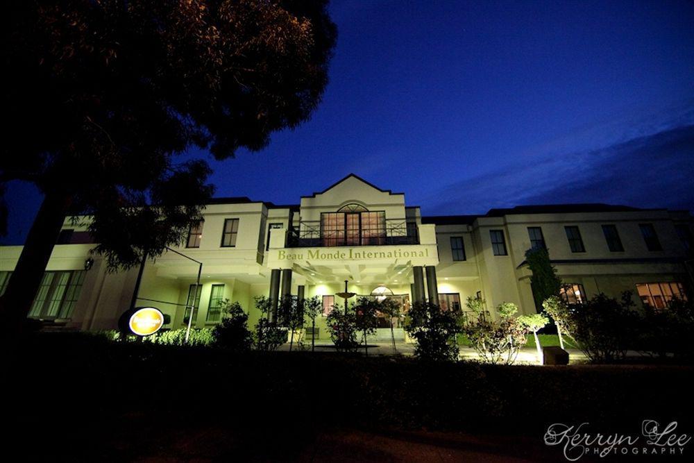 Beau Monde International Hotel Doncaster East Екстериор снимка